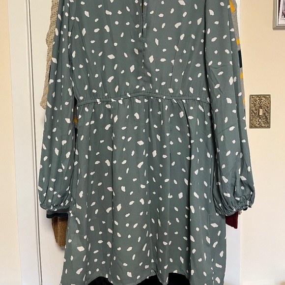 Abercrombie & Fitch L/S A-Lined Dress - Picture 2 of 4